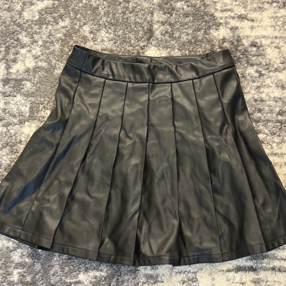 Fashion Nova Black Skater Skirt